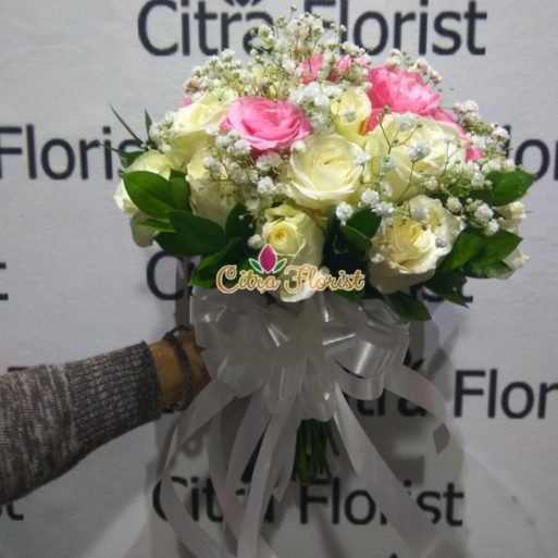 Bouquet Wedding Rose and Baby Breath - Gambar 2